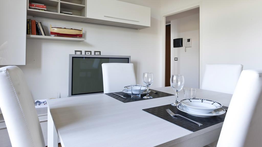 Italianway-Piazza Firenze Apartment Milan Exterior photo
